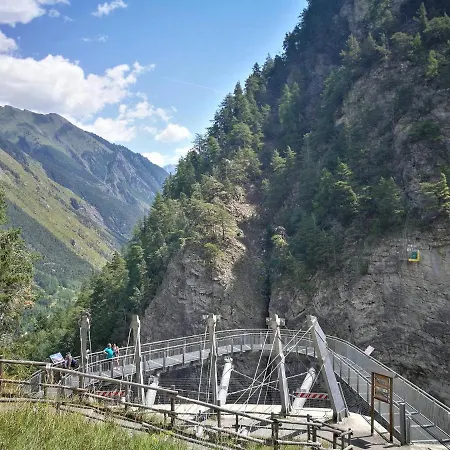 Pensión Relais Du Paradis D'hotes Introd