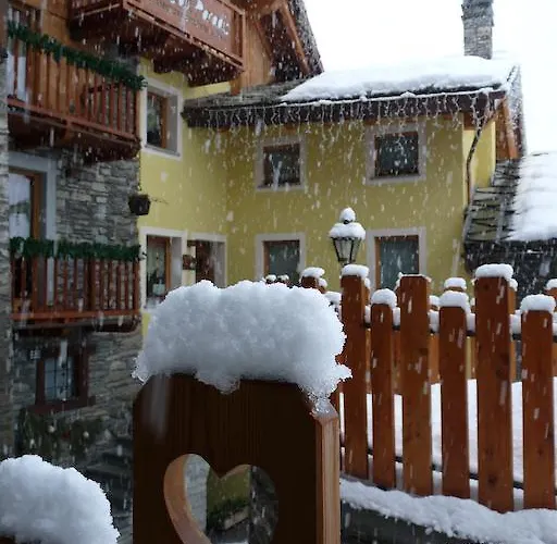 ゲストハウス Relais Du Paradis D'hotes 3*