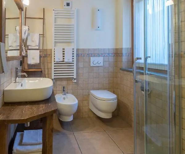 ゲストハウス Relais Du Paradis D'hotes アントロ